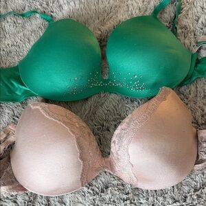 Elegant Women's Lace Trim Bra Set - Green and Pink (Push-Up Bras)